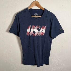 Nike Men's Navy and Blue T-shirt